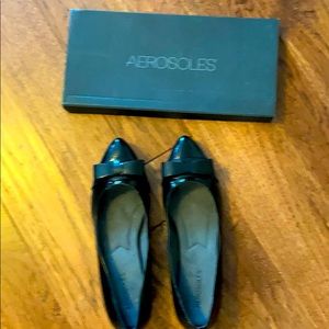 Aerosols black patent leather size 10